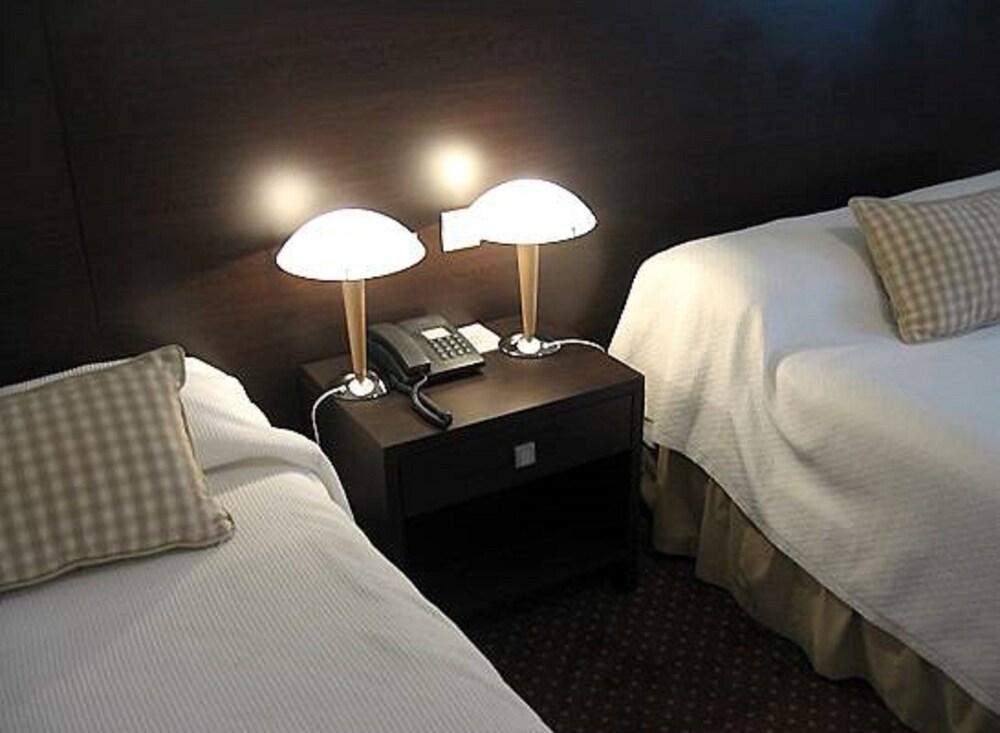 Val Flores Logis Hotel 2*